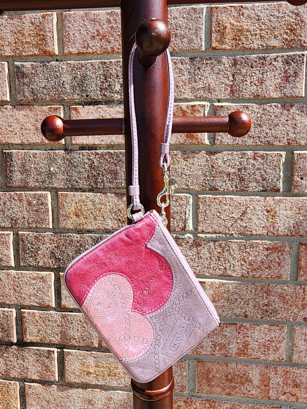 💜🩷❤️ Coach Metallic Lavender Leather Valentine Heart Wristlet 💜🩷❤️